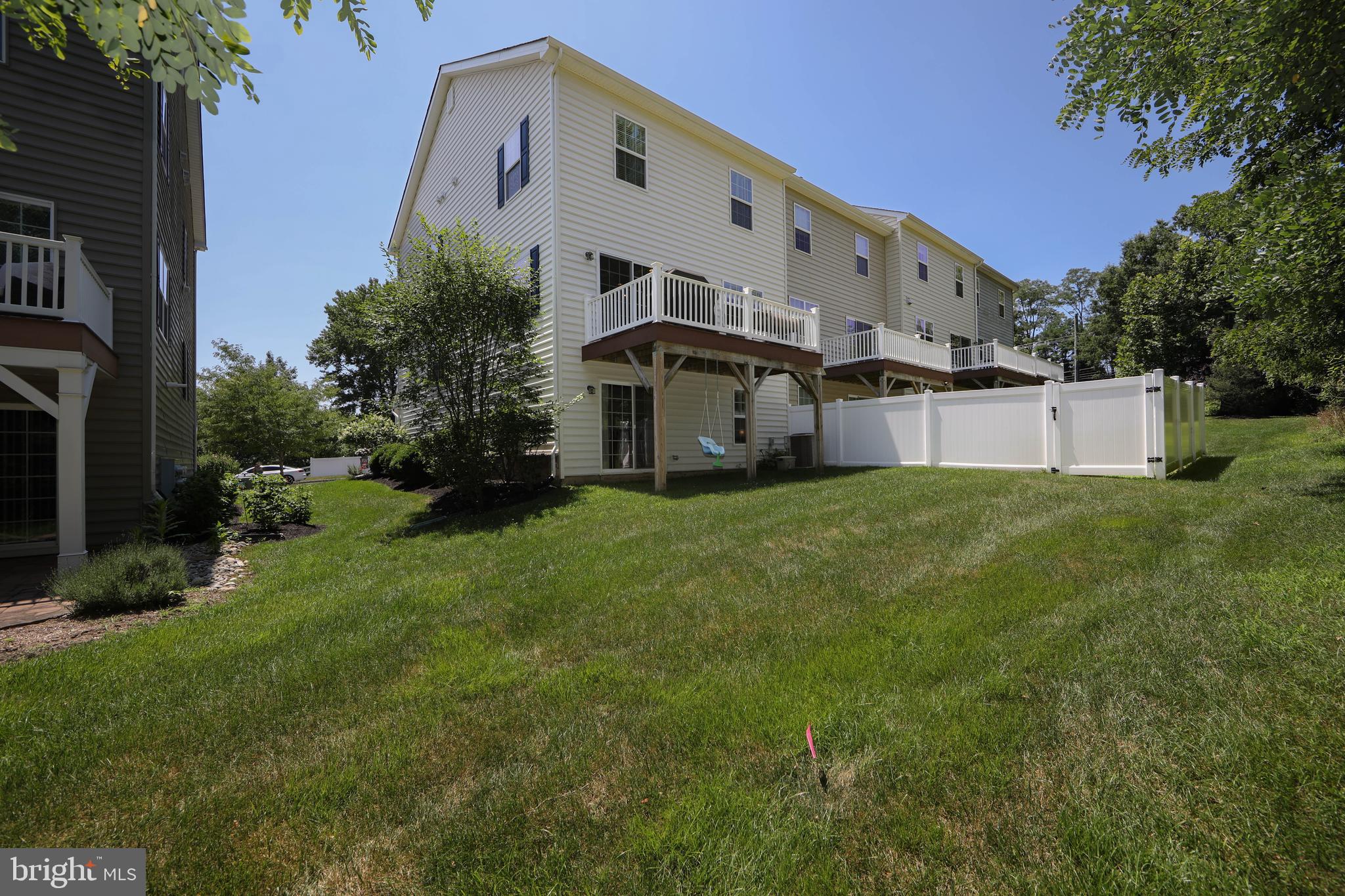 7 LANI LANE