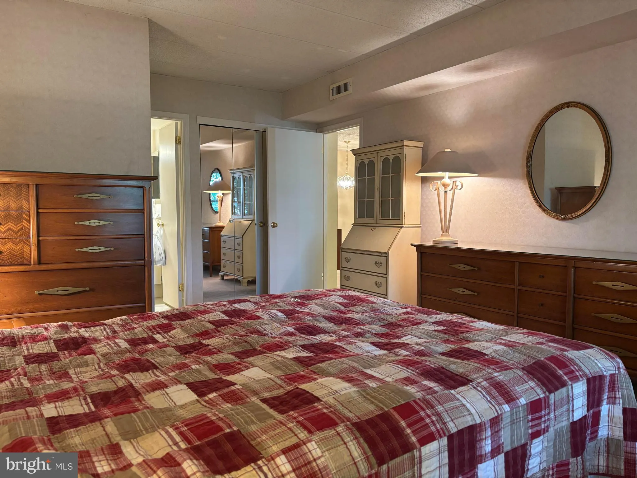 Elkins Park, Pennsylvania 19027, United States, 2 Bedrooms Bedrooms, ,2 BathroomsBathrooms,Residential,Active,192704