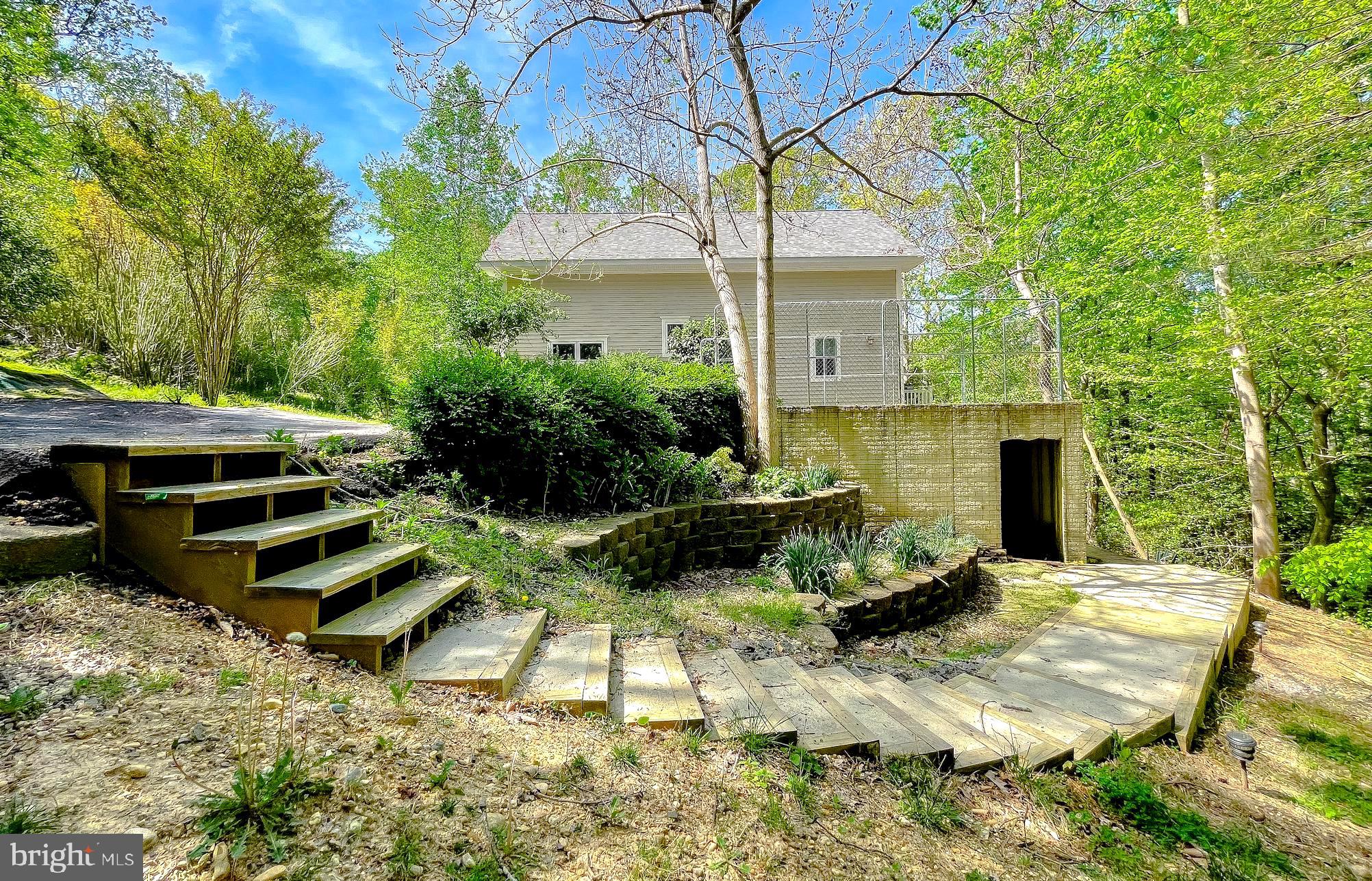 WHITE SANDS - Residential