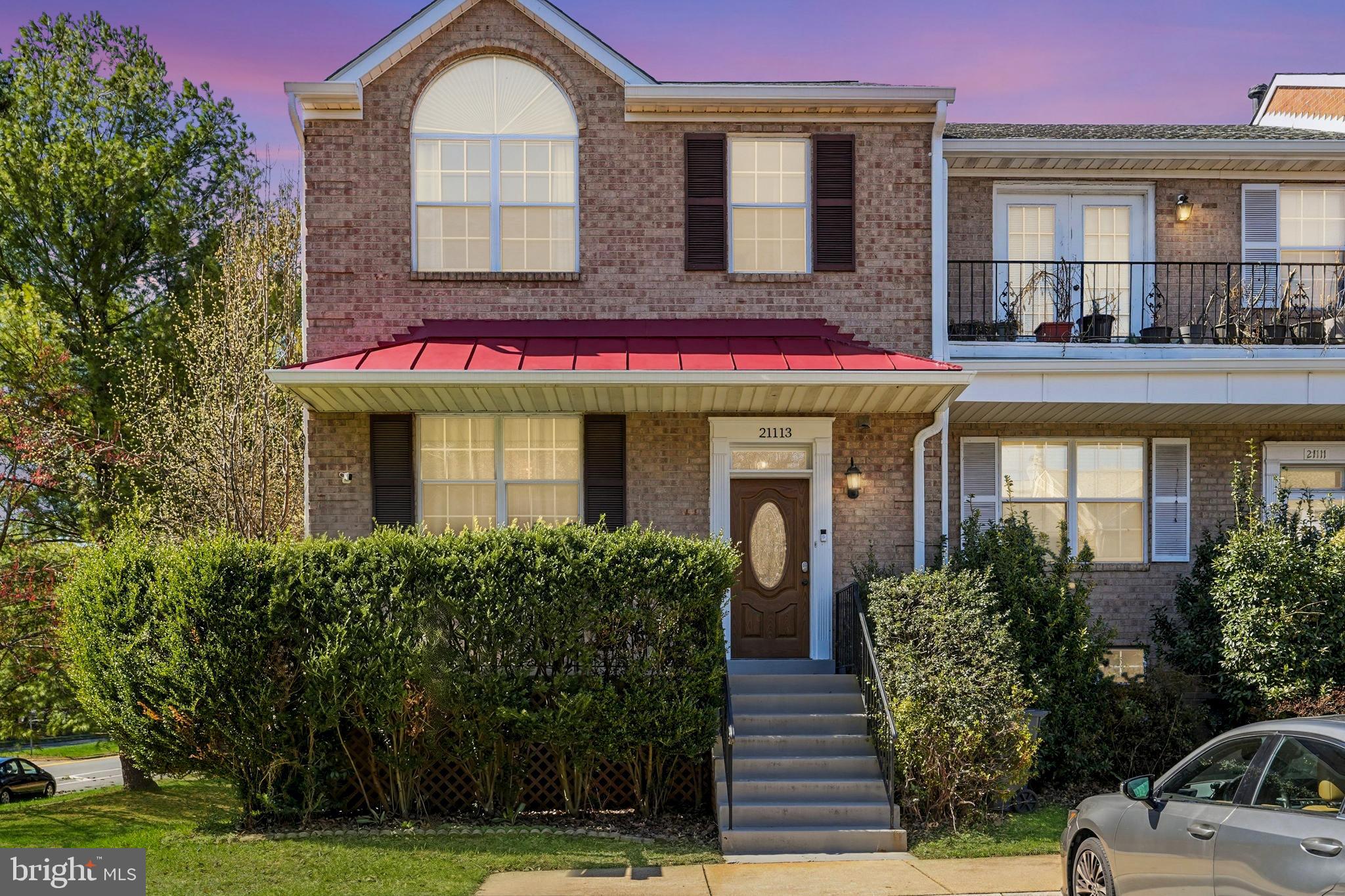 MIRROR RIDGE - Residential