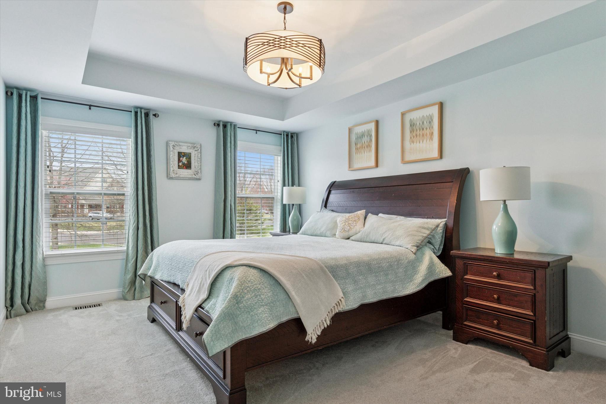 TH AT HERITAGE CNTR - Residential Lease