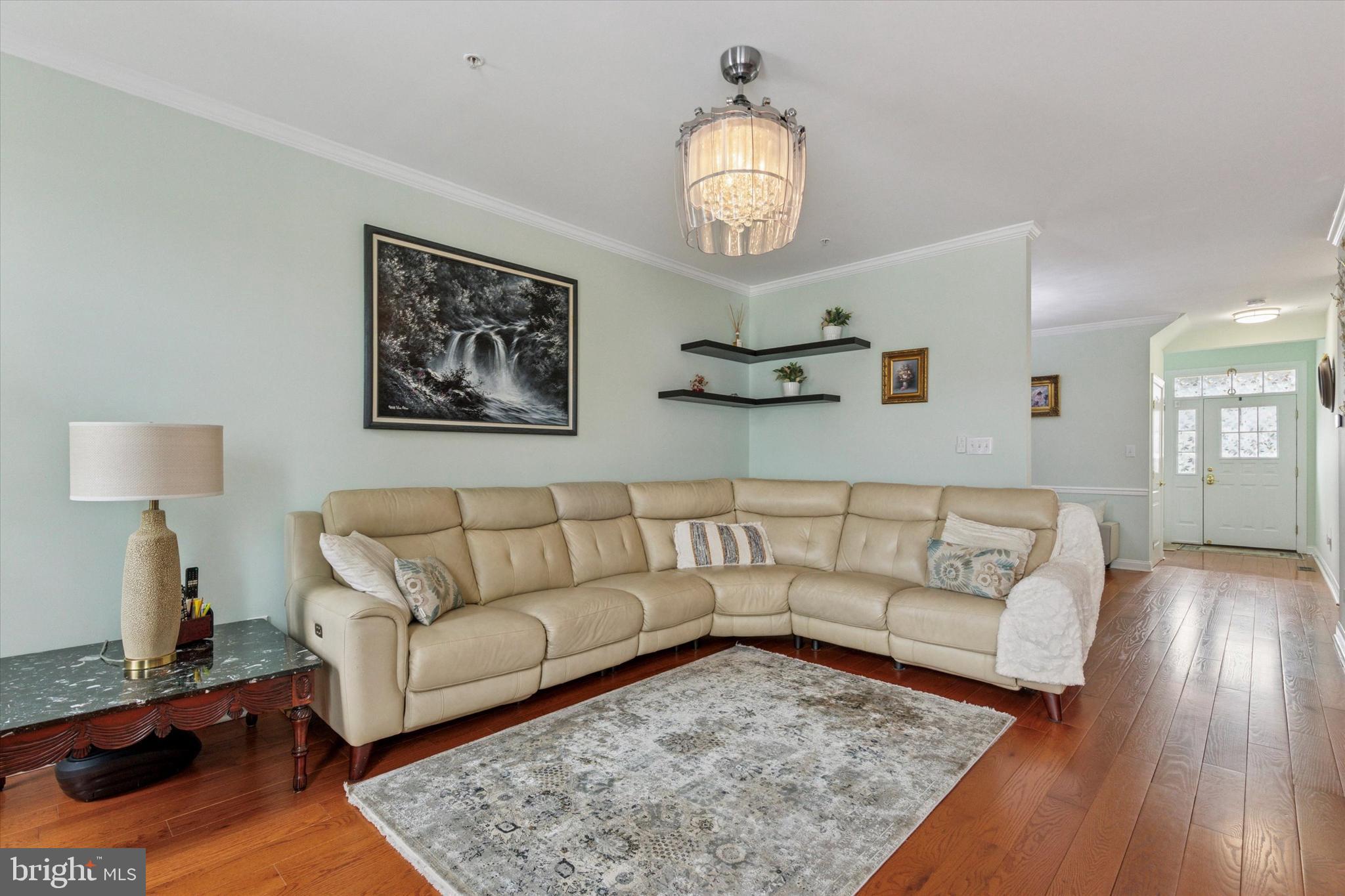 TH AT HERITAGE CNTR - Residential Lease