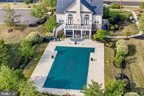 TH AT HERITAGE CNTR - Residential Lease