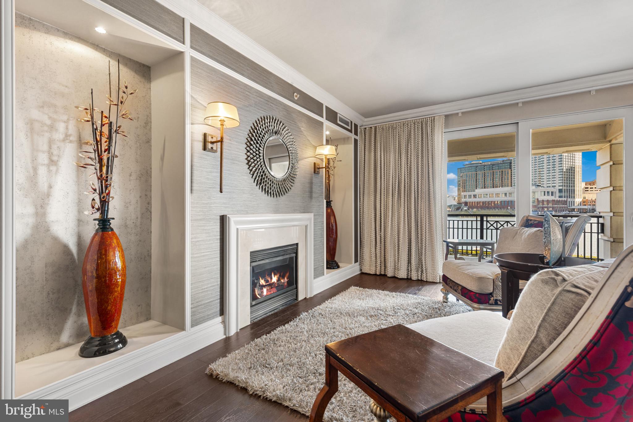 THE RITZ-CARLTON RESIDENCES - Residential