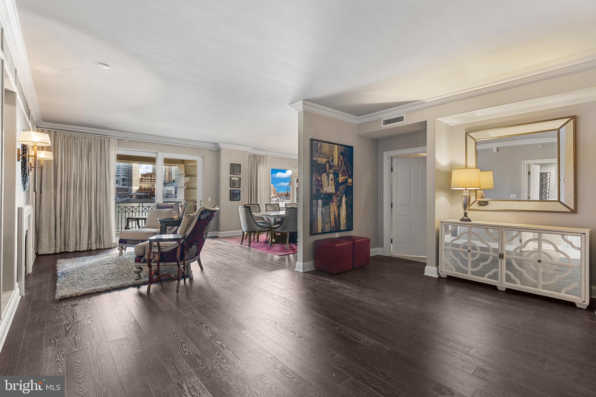 THE RITZ-CARLTON RESIDENCES - Residential