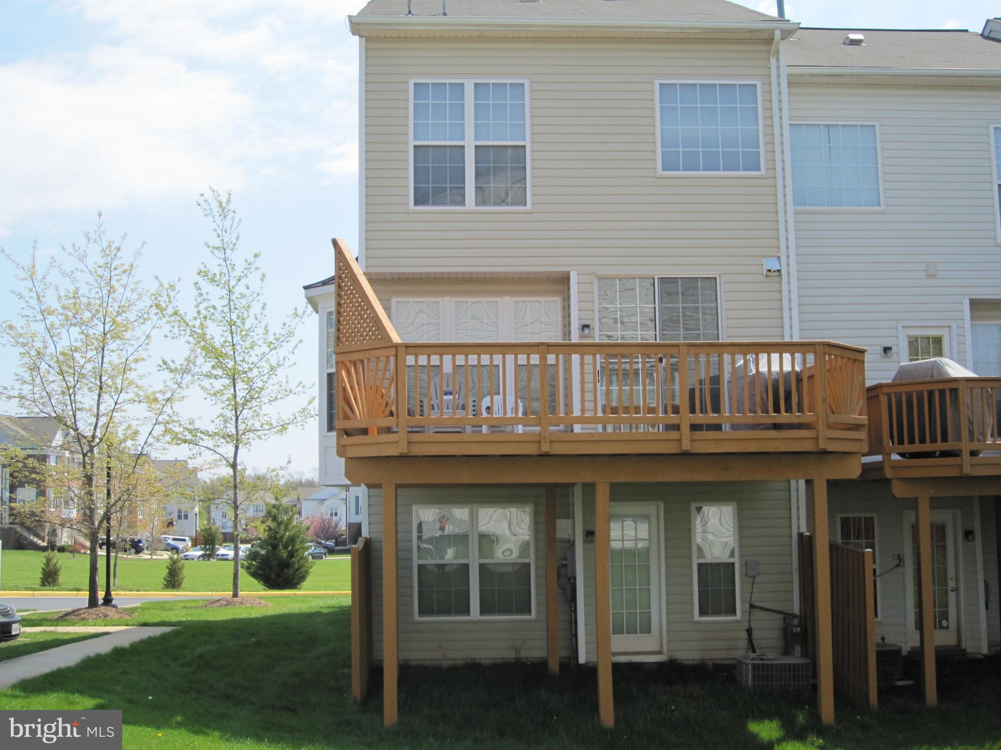 LOUDOUN PARKWAY CENTER - Residential Lease