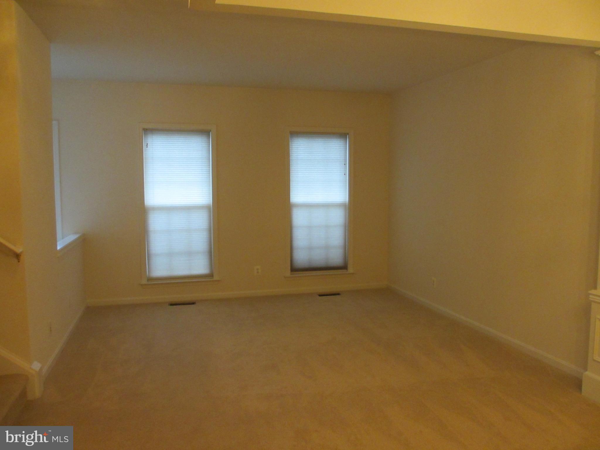 LOUDOUN PARKWAY CENTER - Residential Lease