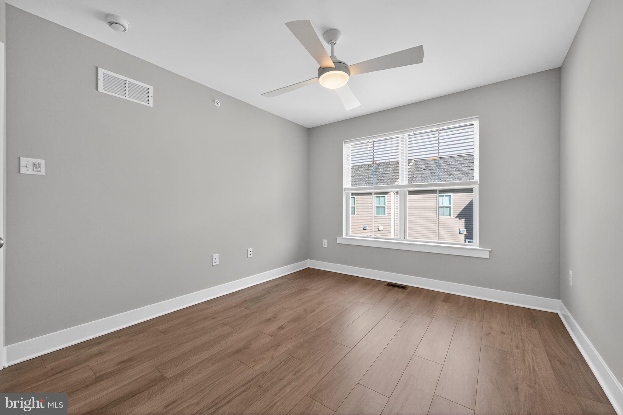 STERLING WALK - Residential Lease