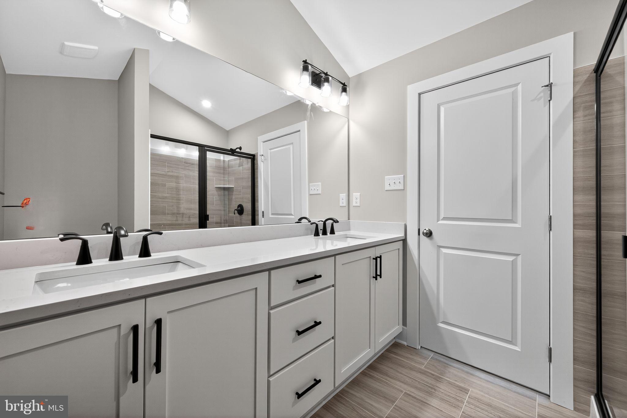 STERLING WALK - Residential Lease