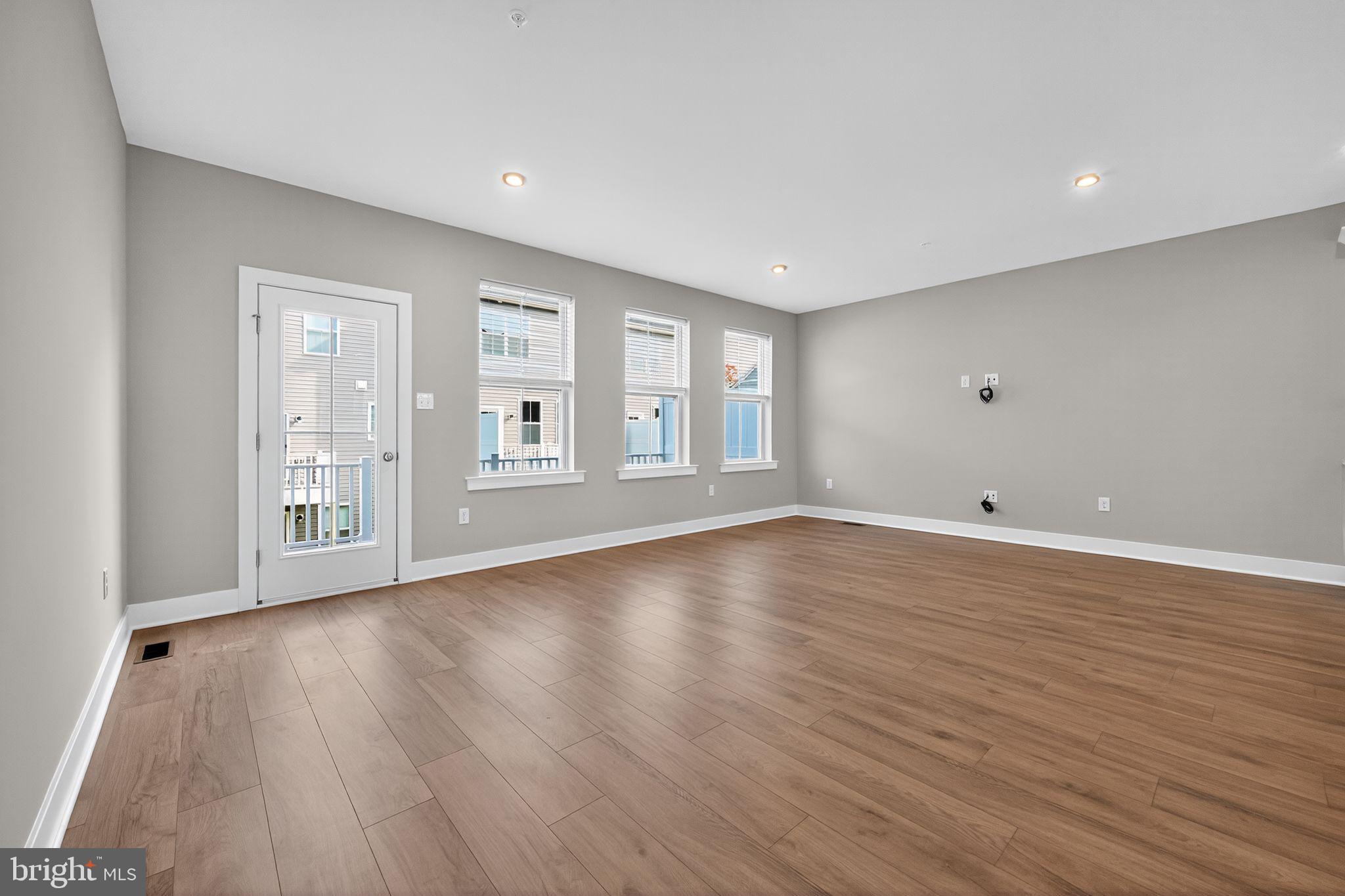 STERLING WALK - Residential Lease