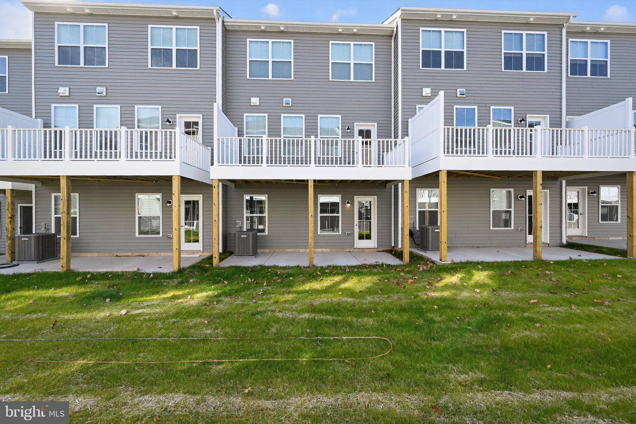 STERLING WALK - Residential Lease