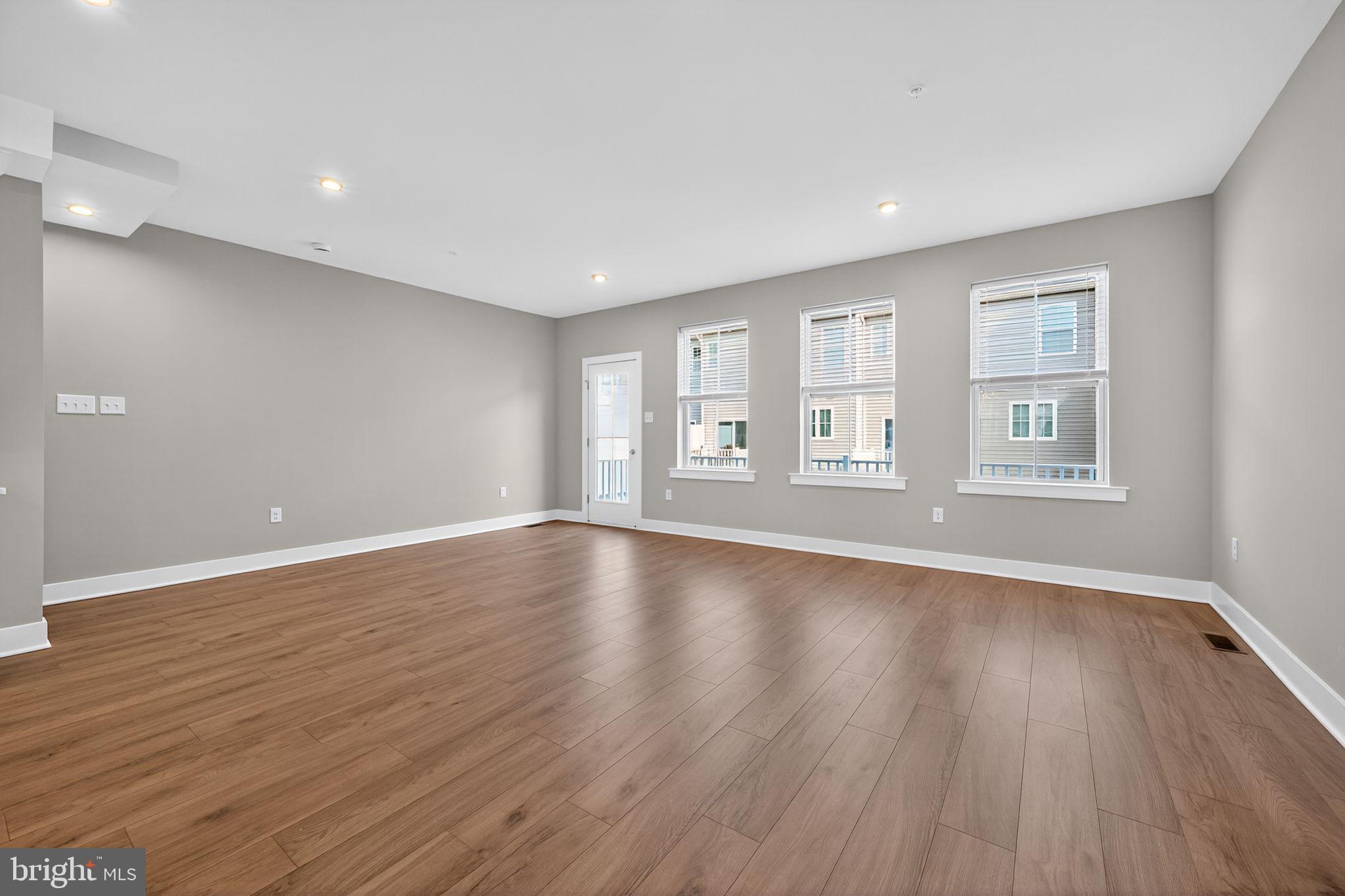 STERLING WALK - Residential Lease