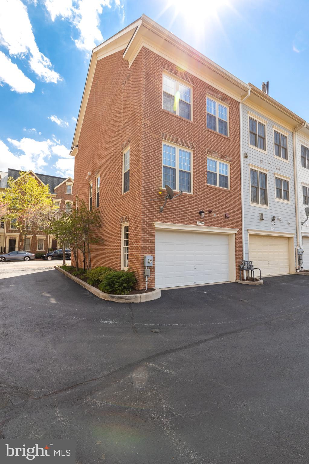 POTOMAC GREENS - Residential