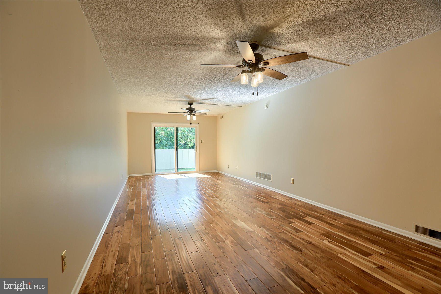 SUMMIT HOUSE - Residential