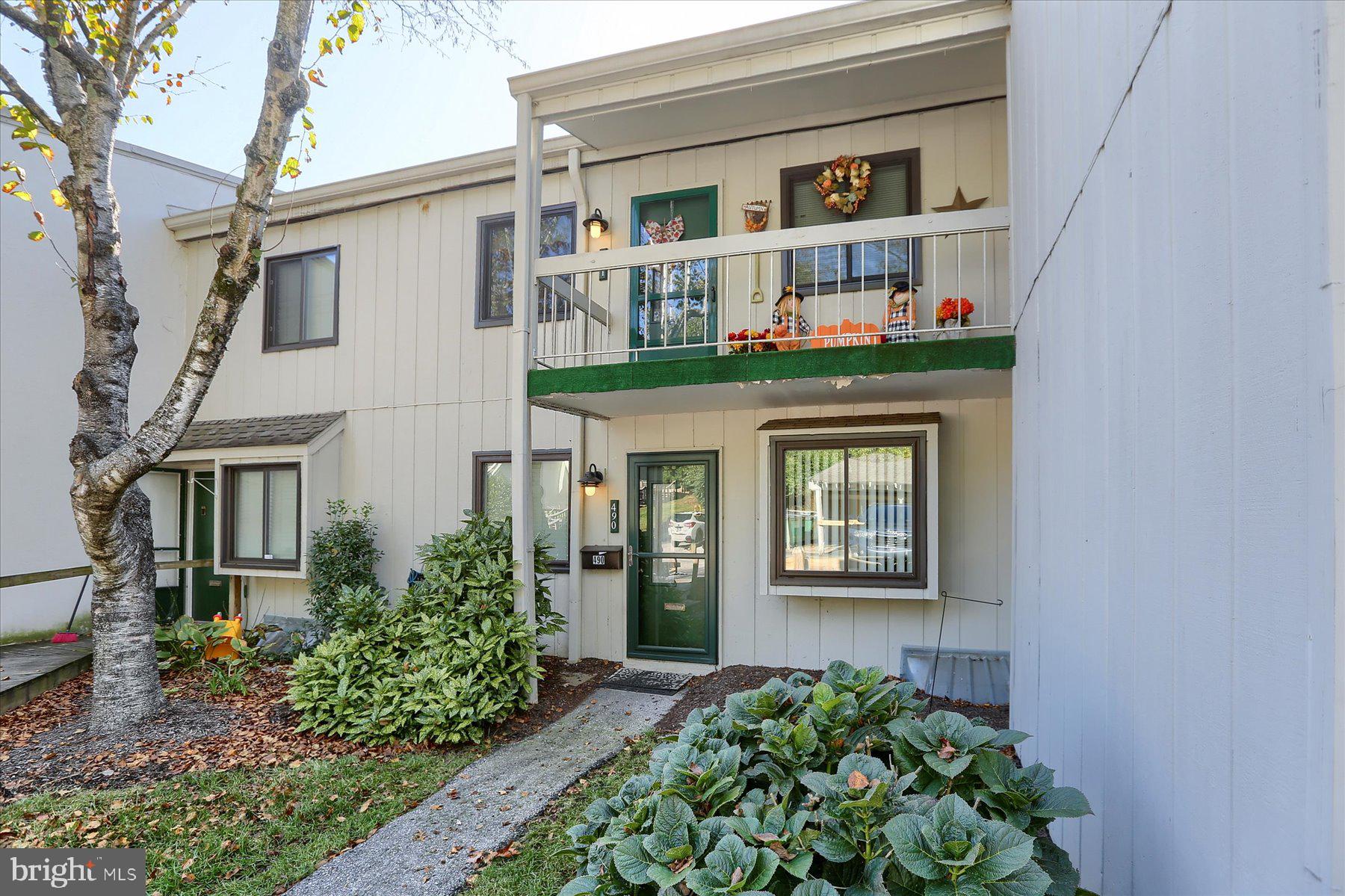 SUMMIT HOUSE - Residential
