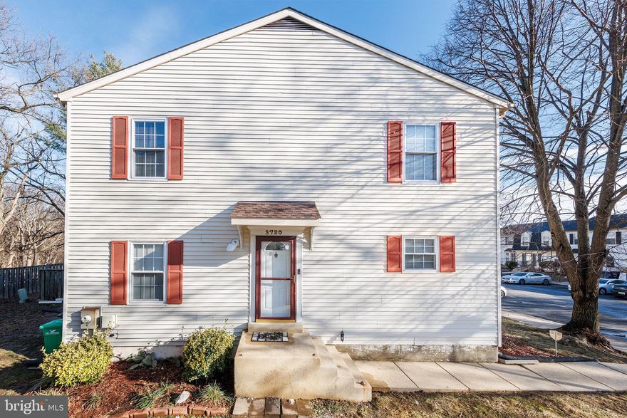 Fully renovated End Unit TH with 3.5 updated Bathrooms and beautiful updated New Kitchen with quartz counter Top, Silver steel appliances, wooden floors on upper two levels and tiles in the walkout basement. Fresh paint Newer roof and much more. Come visit before this is taken.