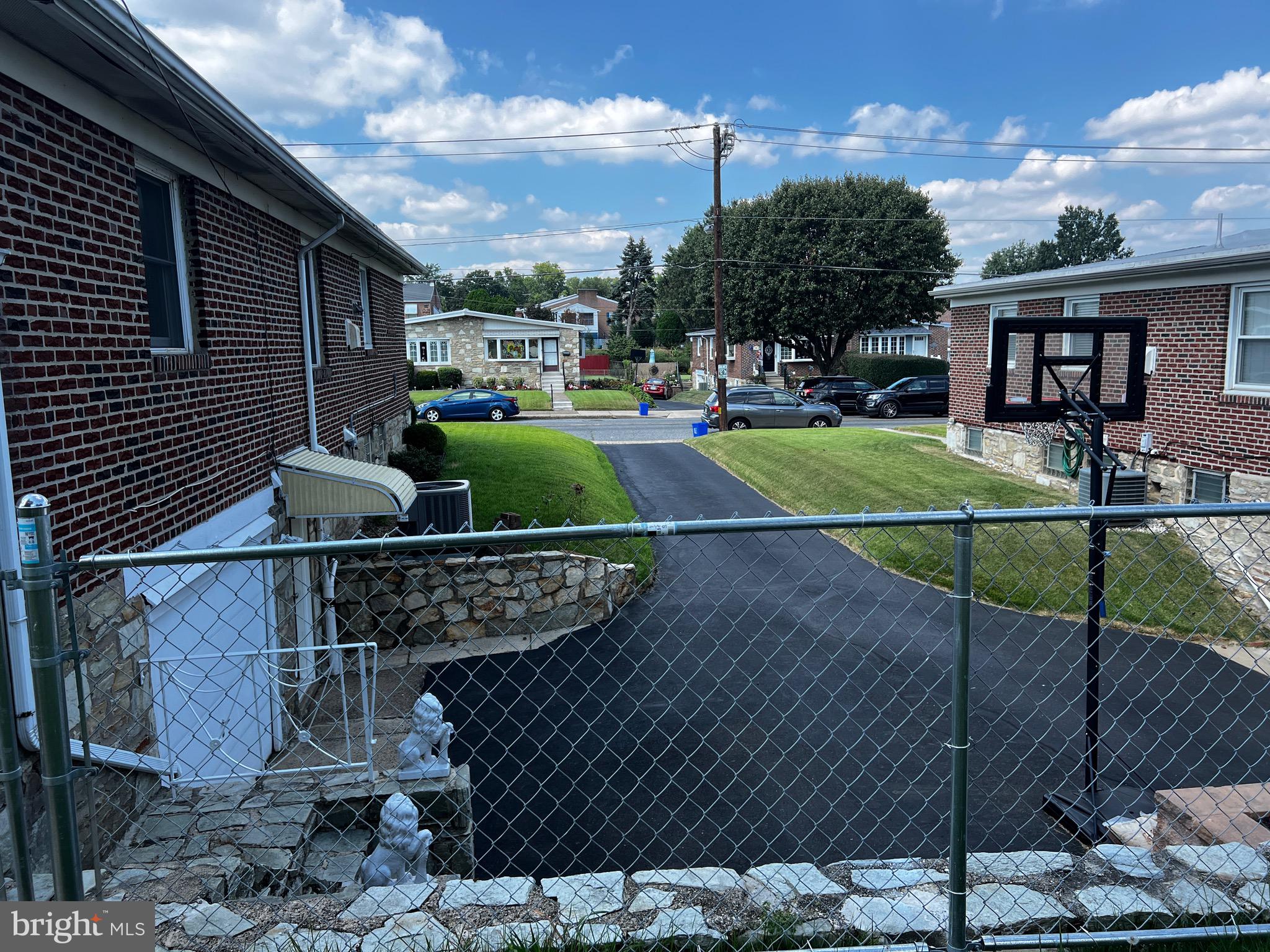 MILLBROOK - Residential