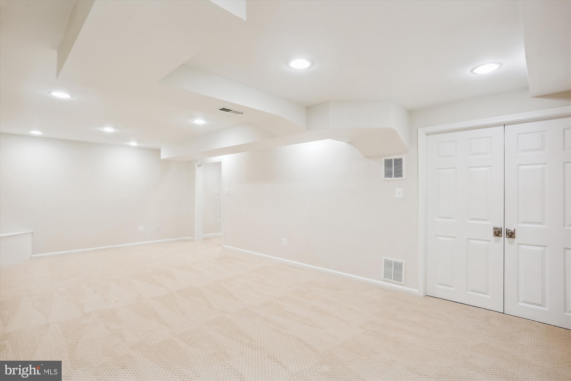 INVERNESS FOREST - Residential