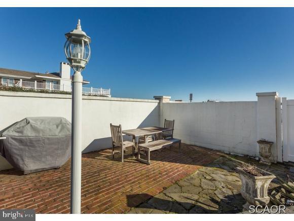 SEA GATE VILLAGE - Residential