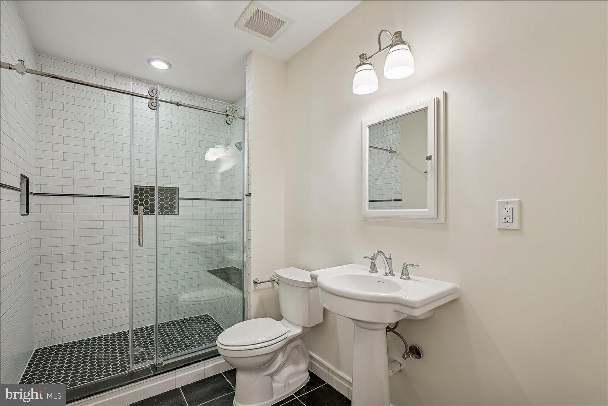 ASHGROVE PLANTATION - Residential