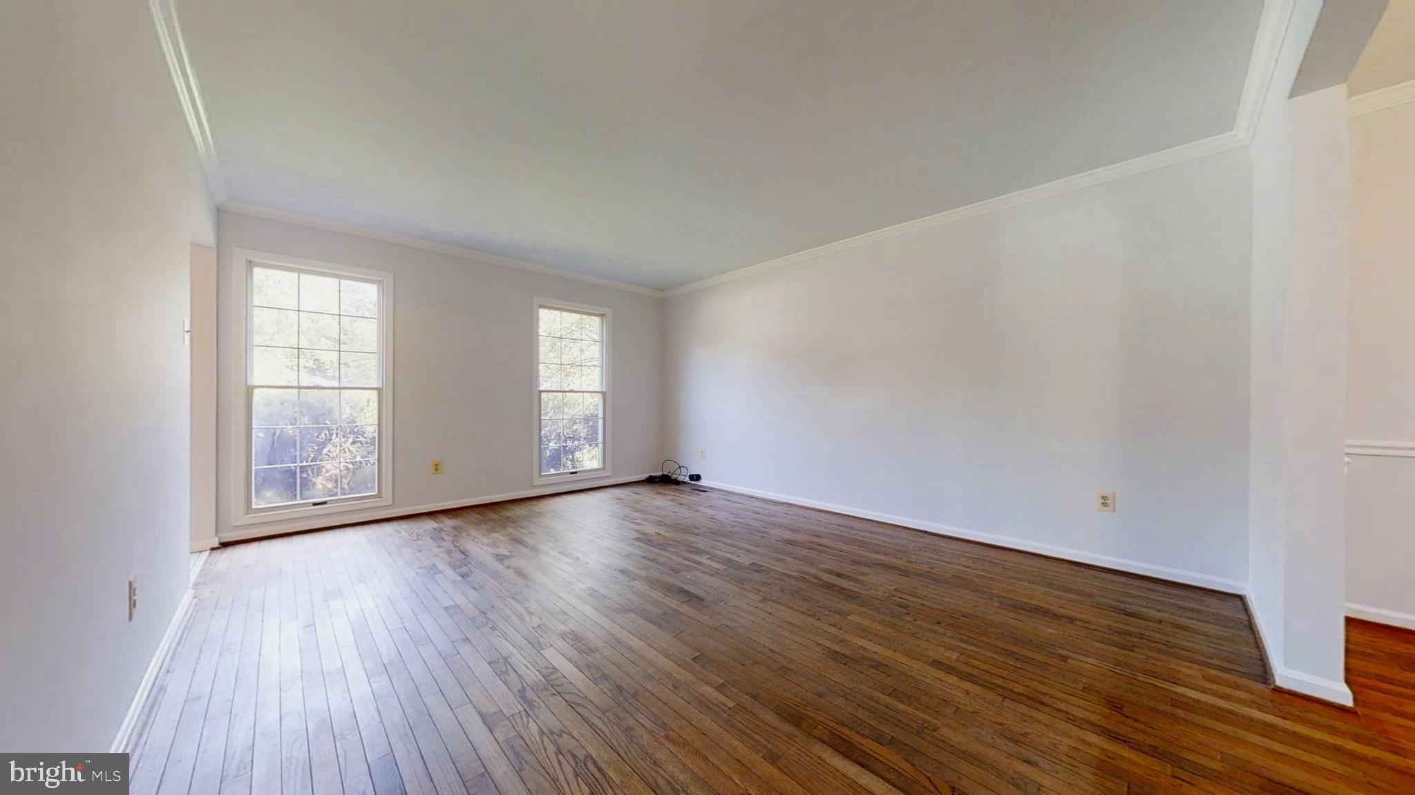 MONTGOMERY SQUARE - Residential