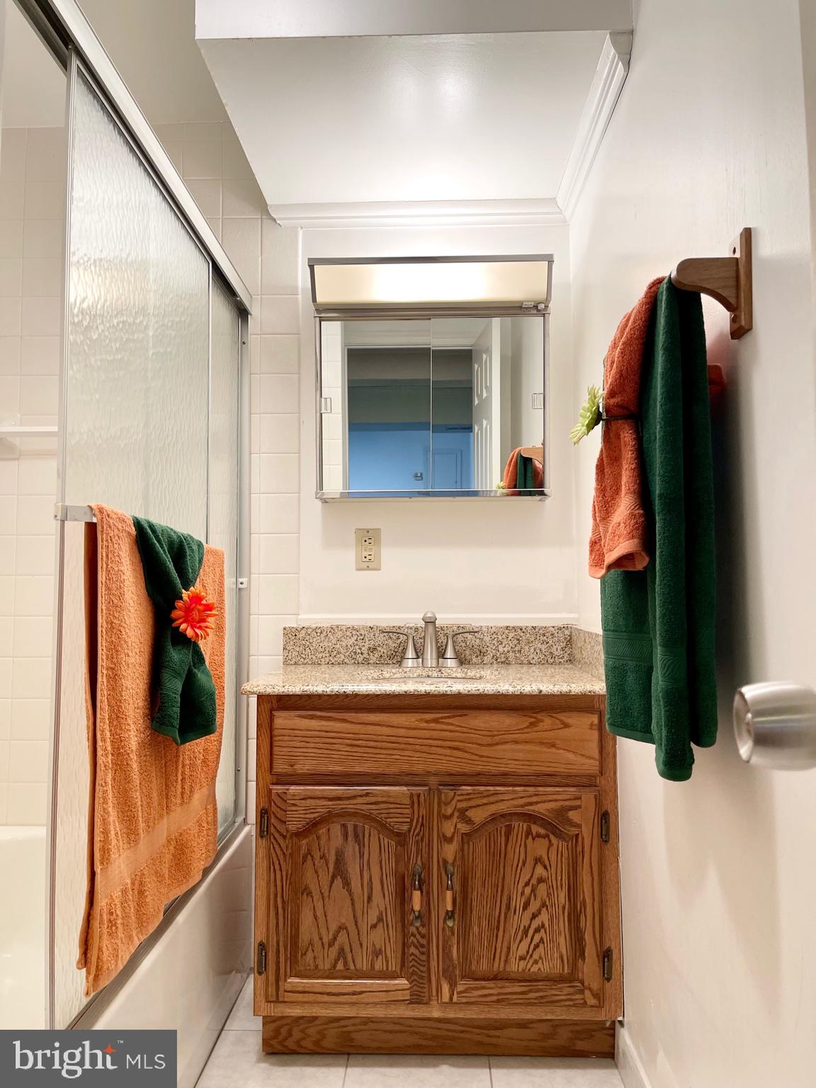 MONTGOMERY SQUARE - Residential