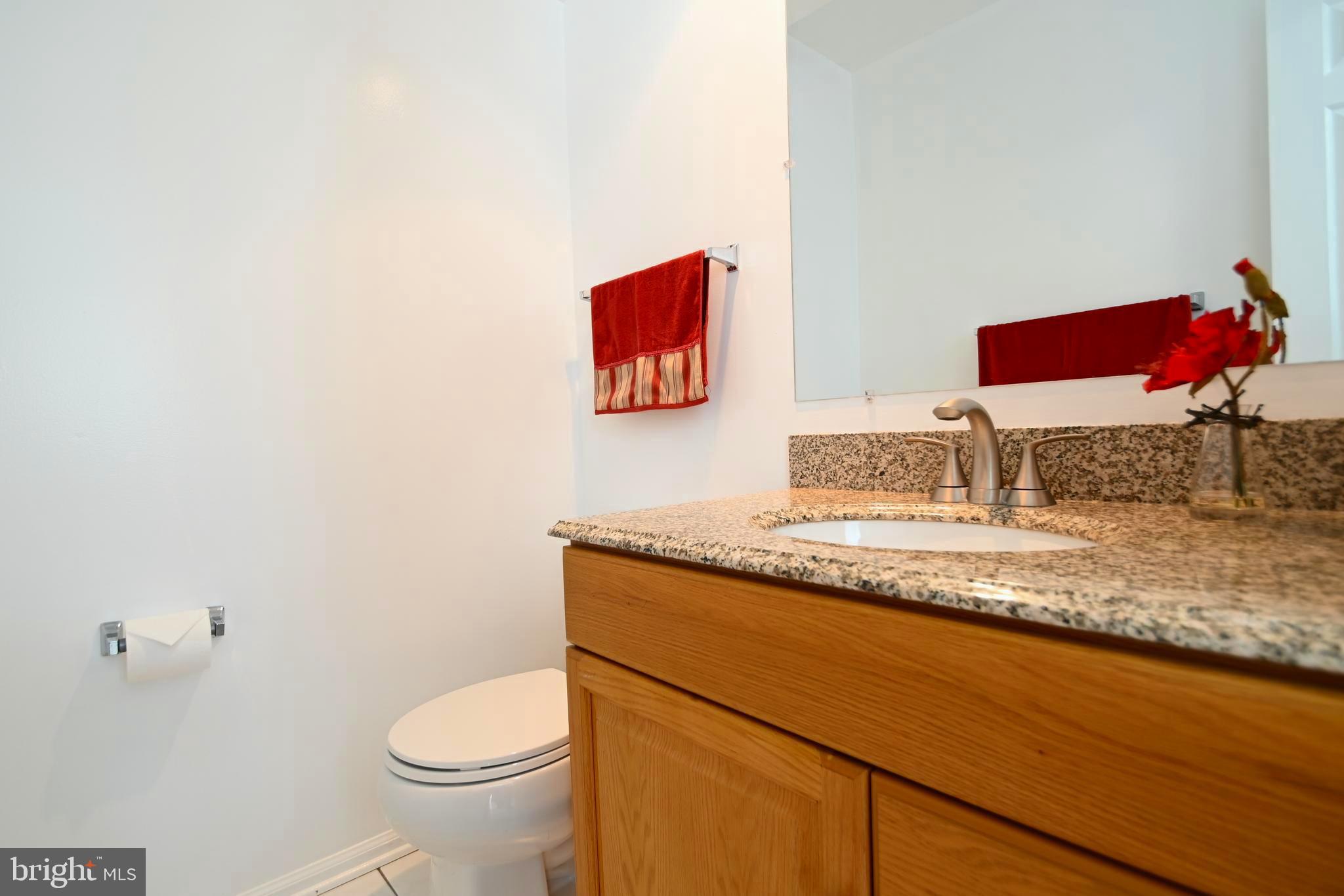 MONTGOMERY SQUARE - Residential