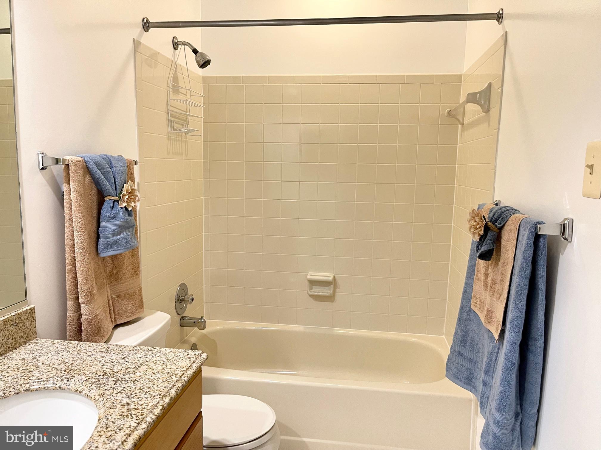 MONTGOMERY SQUARE - Residential