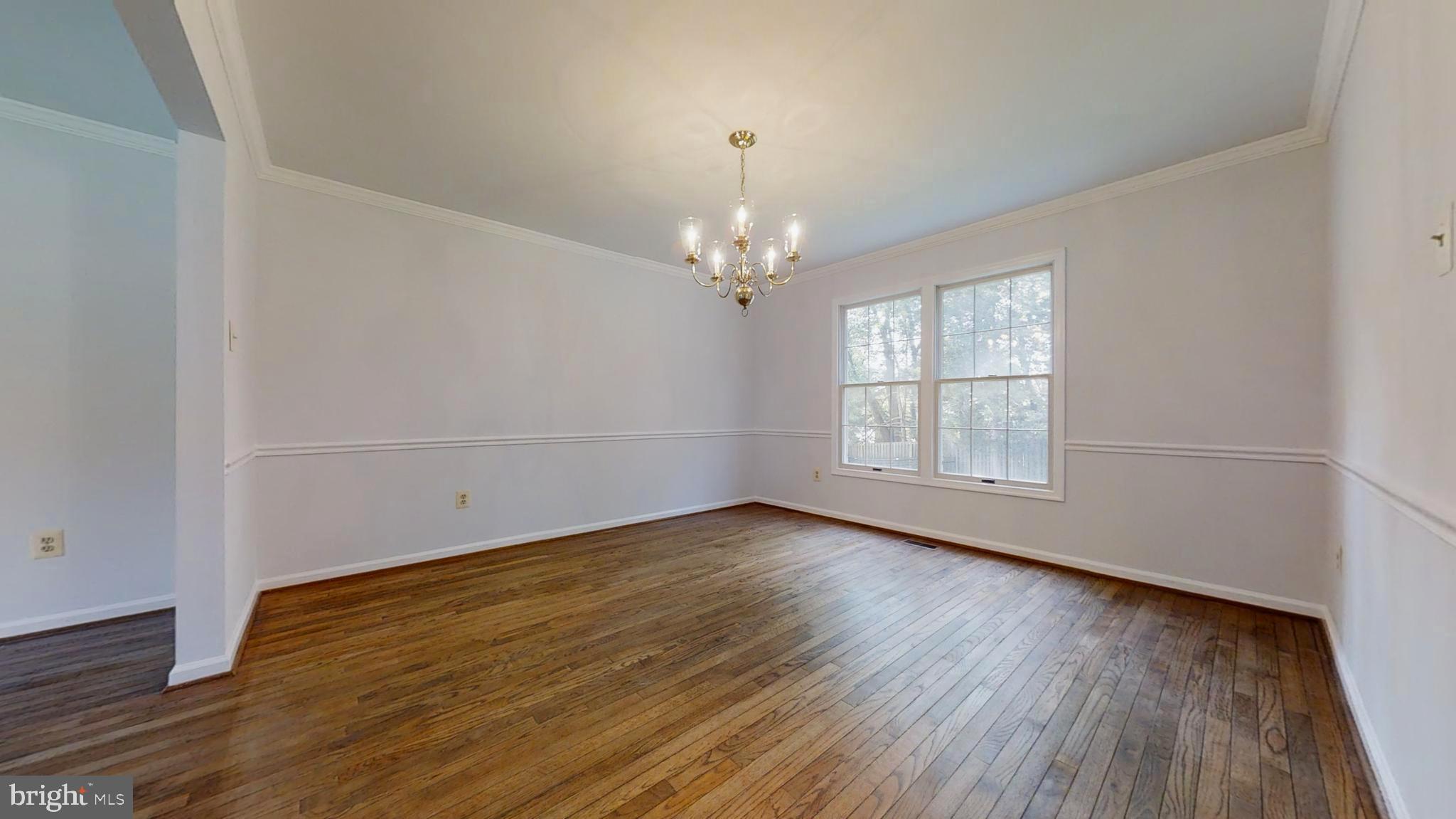 MONTGOMERY SQUARE - Residential