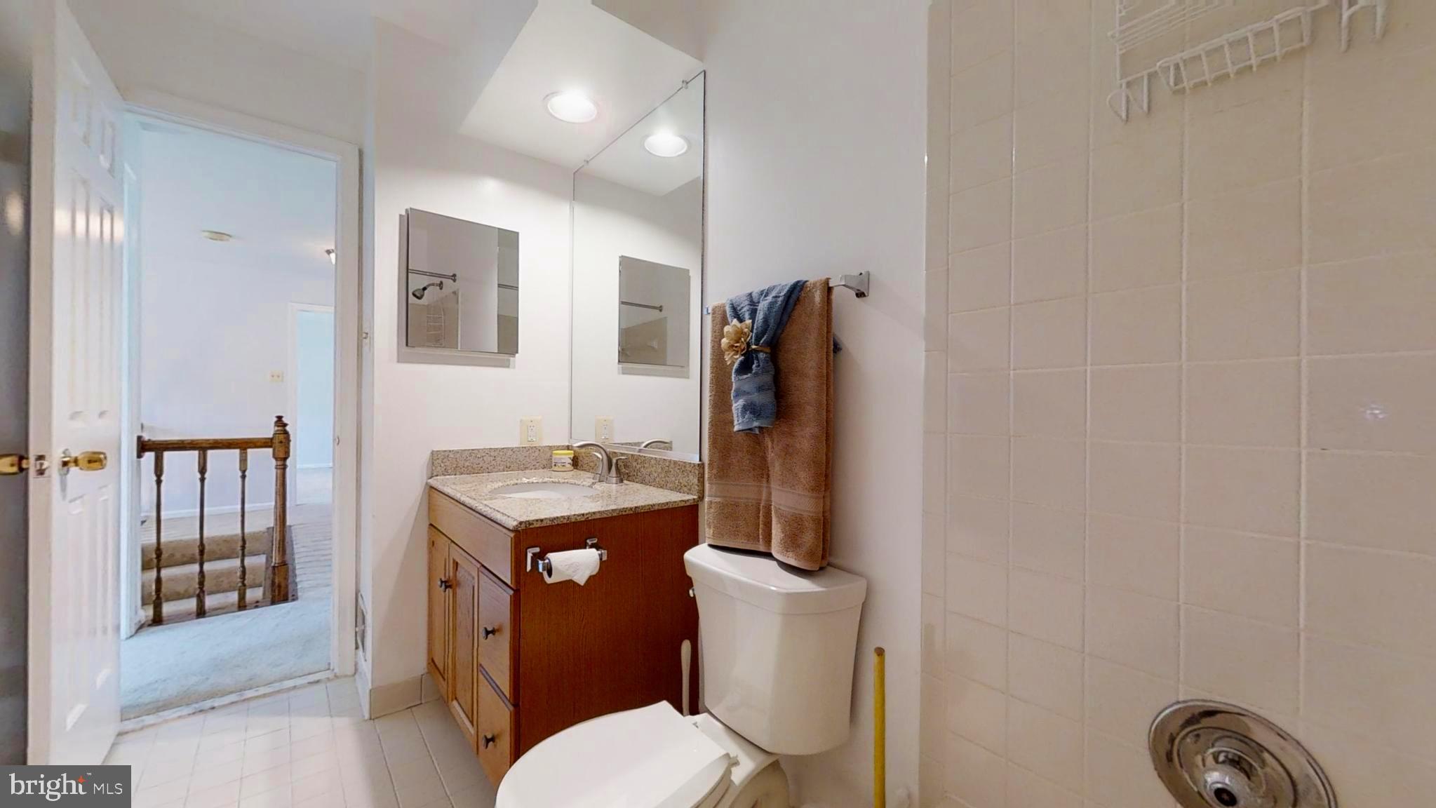 MONTGOMERY SQUARE - Residential