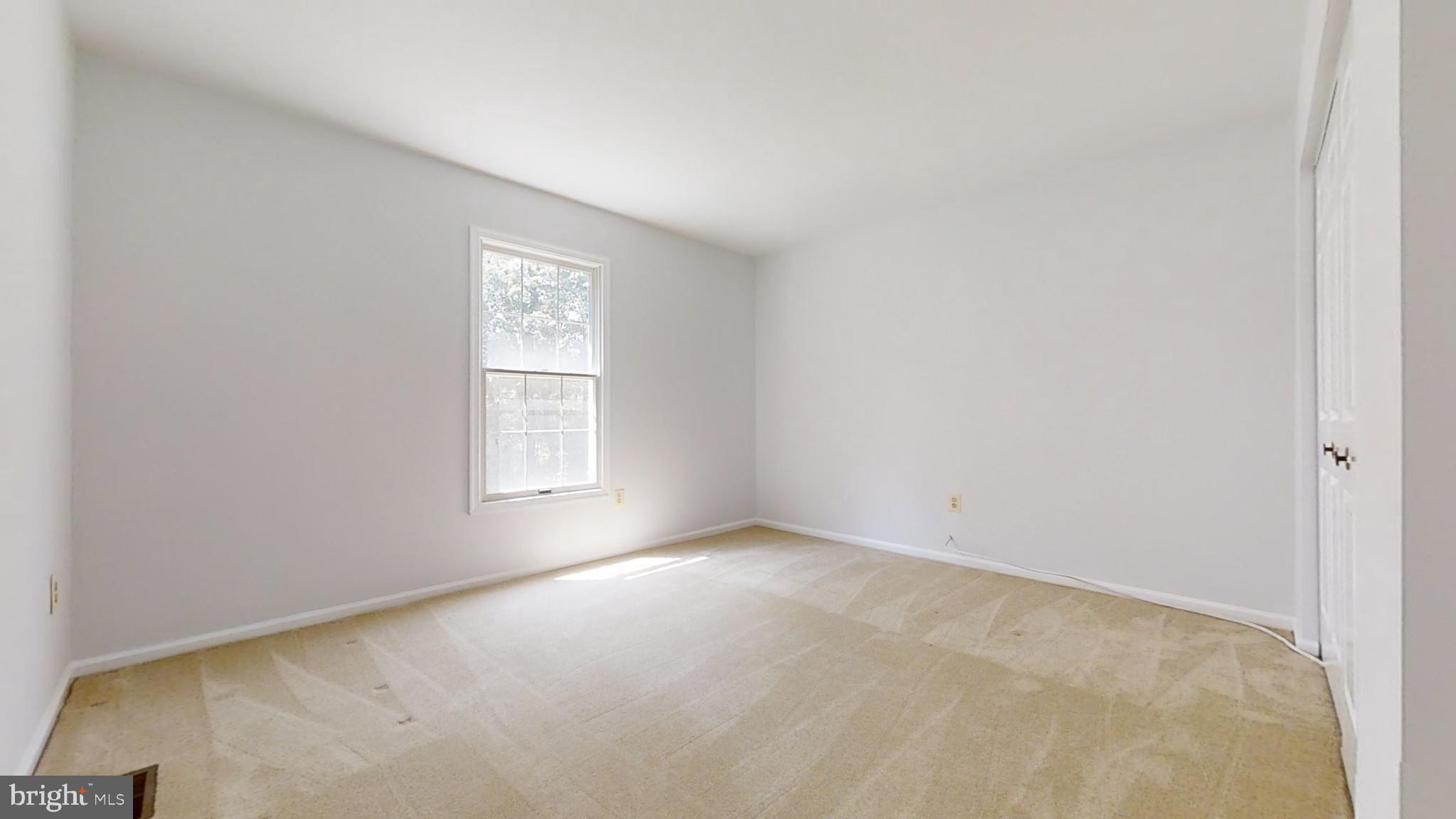 MONTGOMERY SQUARE - Residential