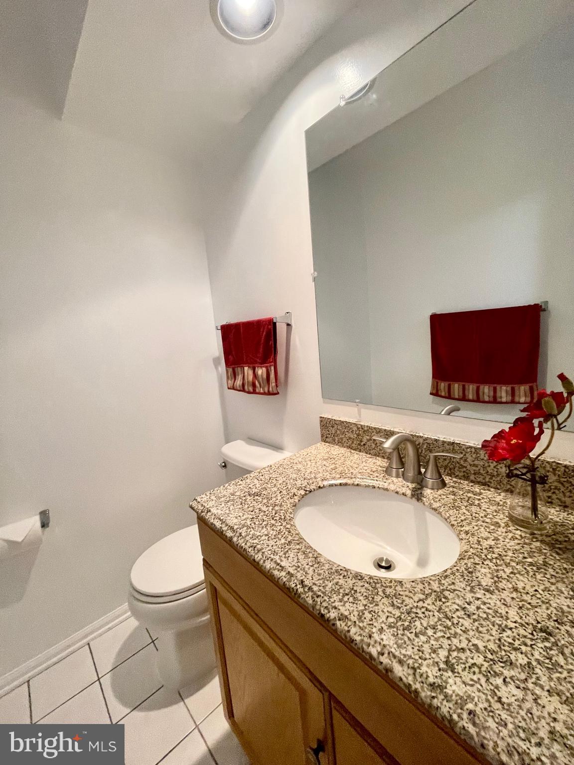 MONTGOMERY SQUARE - Residential