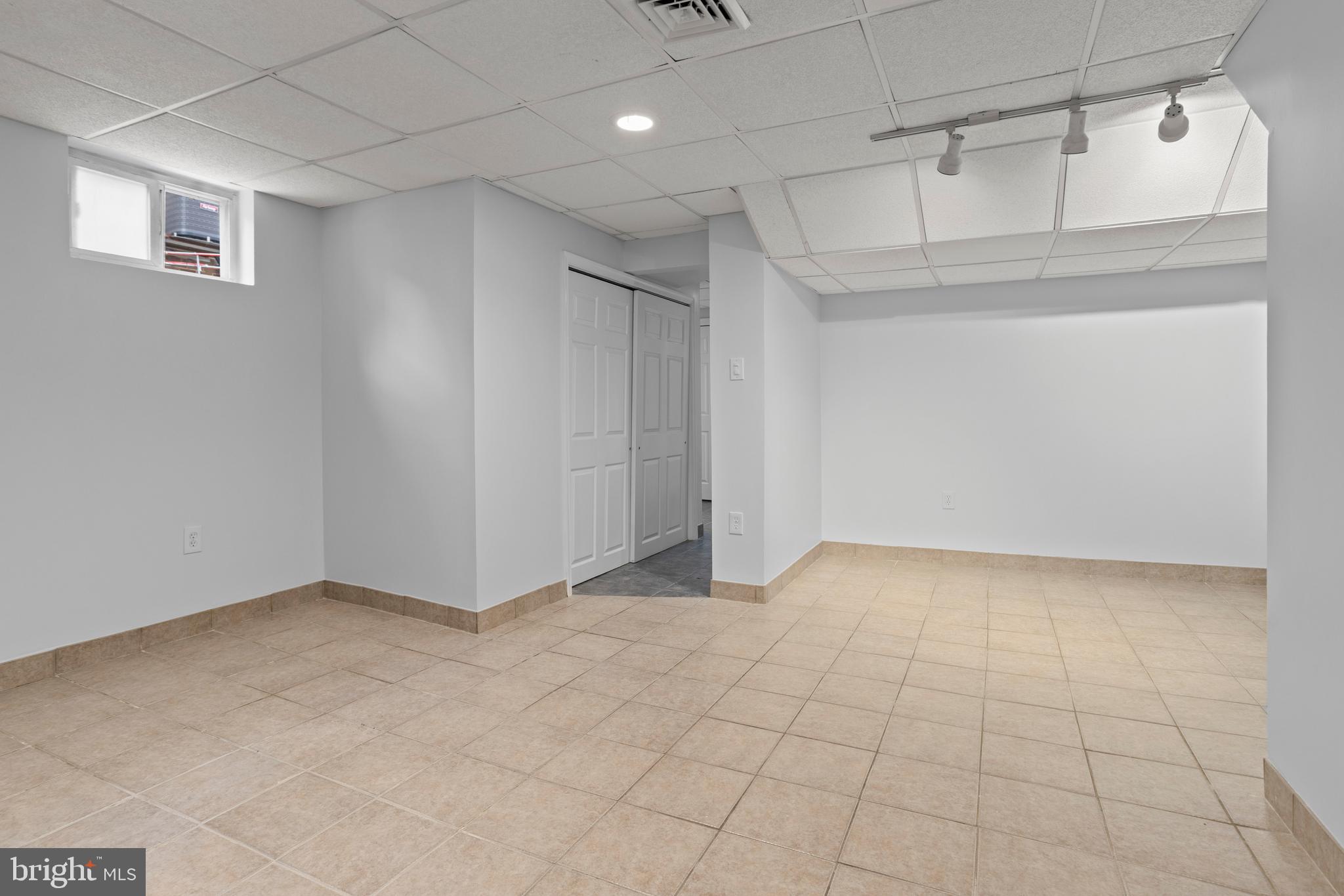 LEEDOM ESTS - Residential