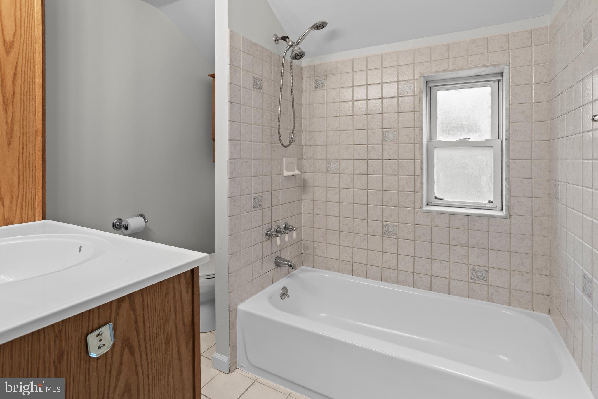 LEEDOM ESTS - Residential