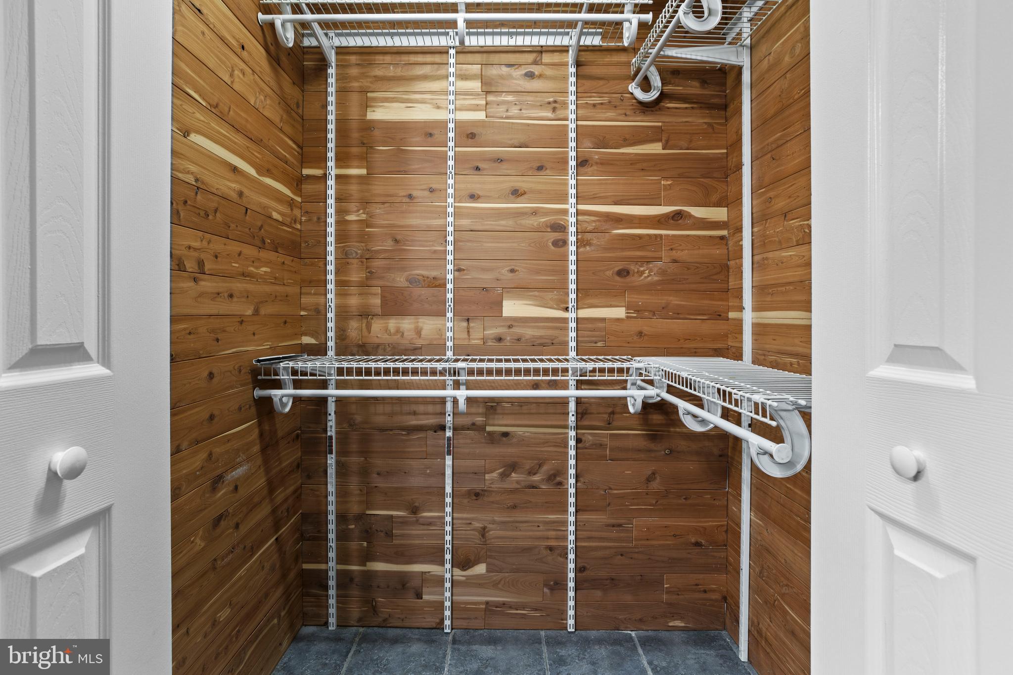 LEEDOM ESTS - Residential