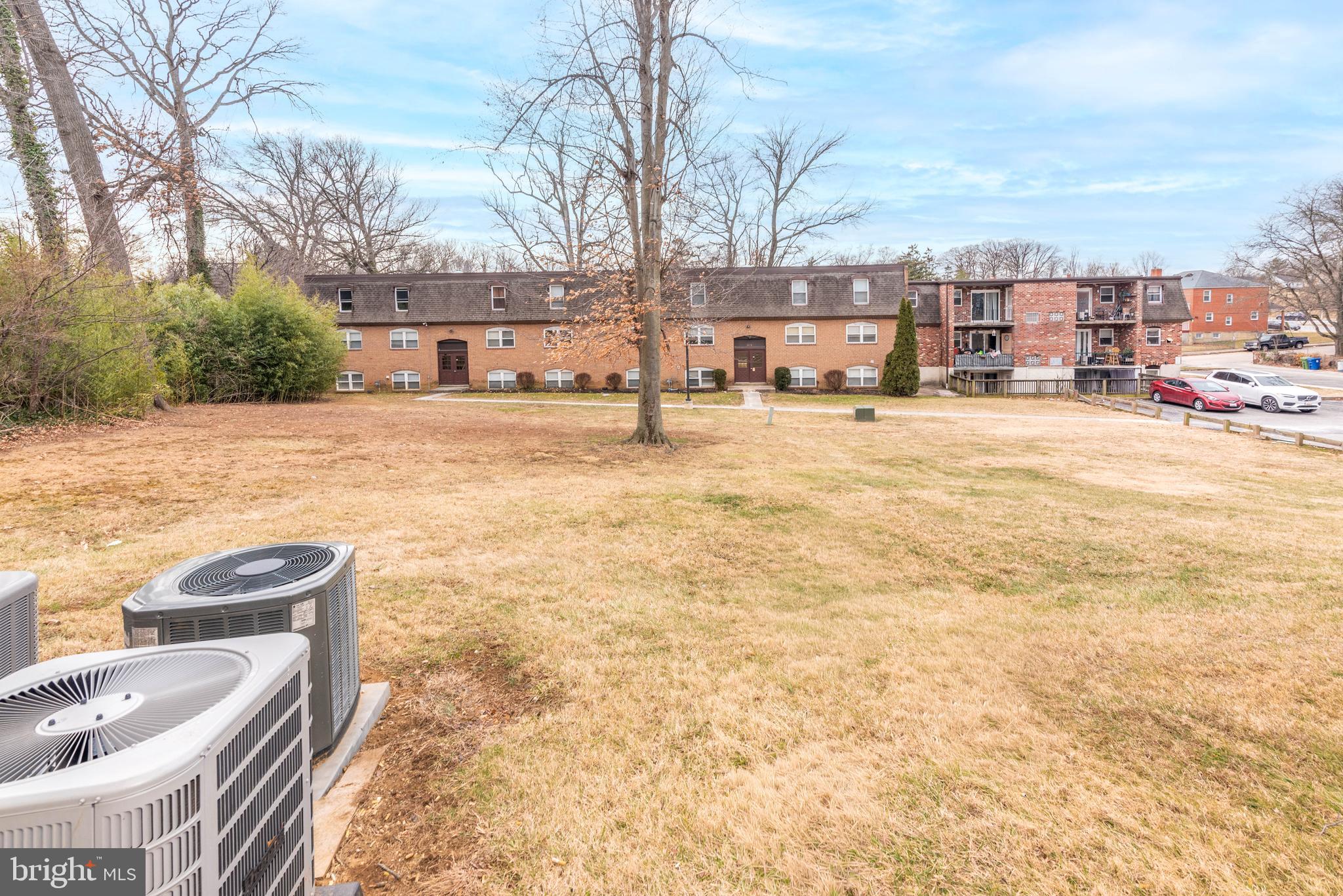 ROSEMONT EAST - Residential