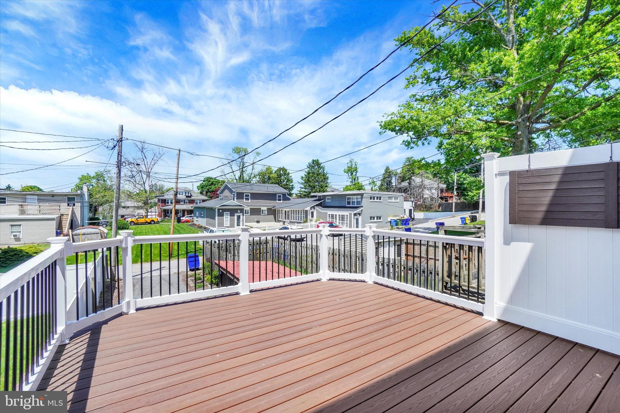 ELMWOOD - Residential