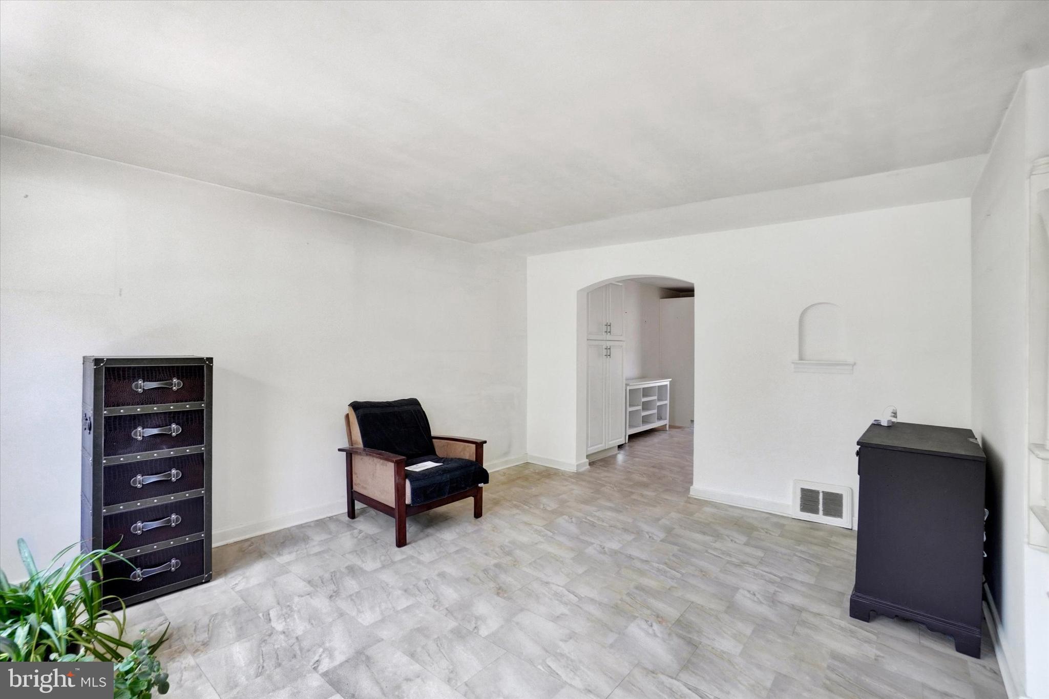 ELMWOOD - Residential