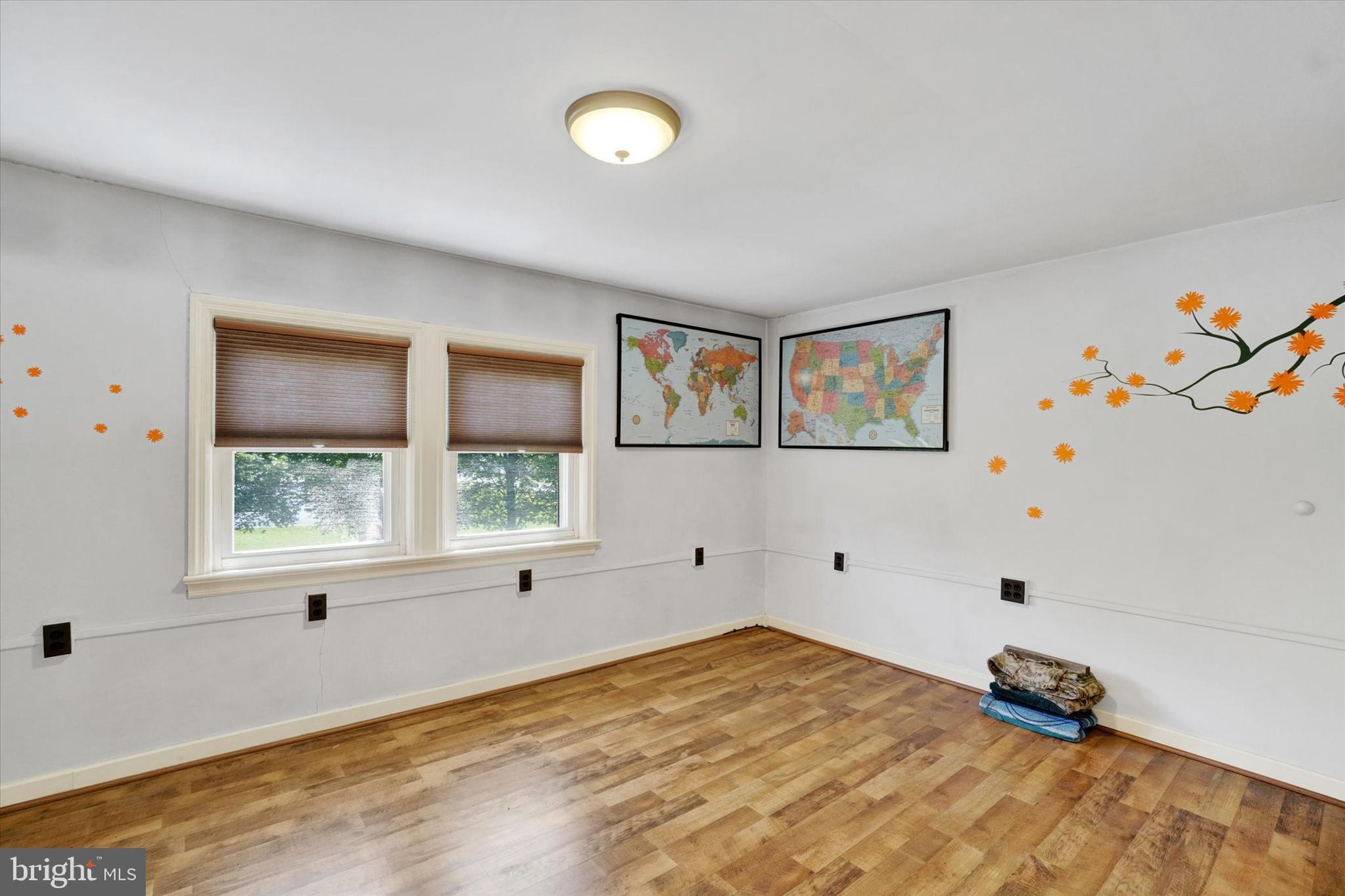 ELMWOOD - Residential