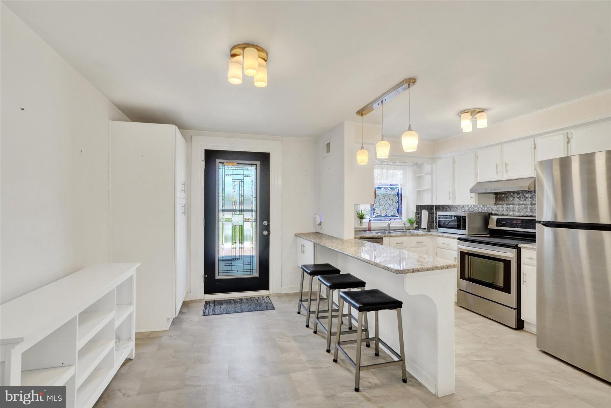 ELMWOOD - Residential