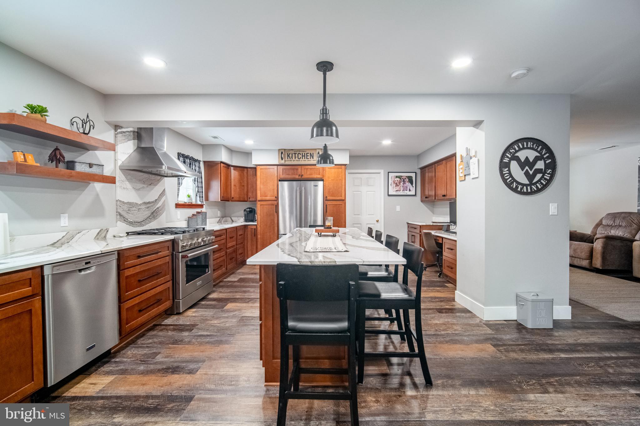 3133 LONG MEADOW DRIVE