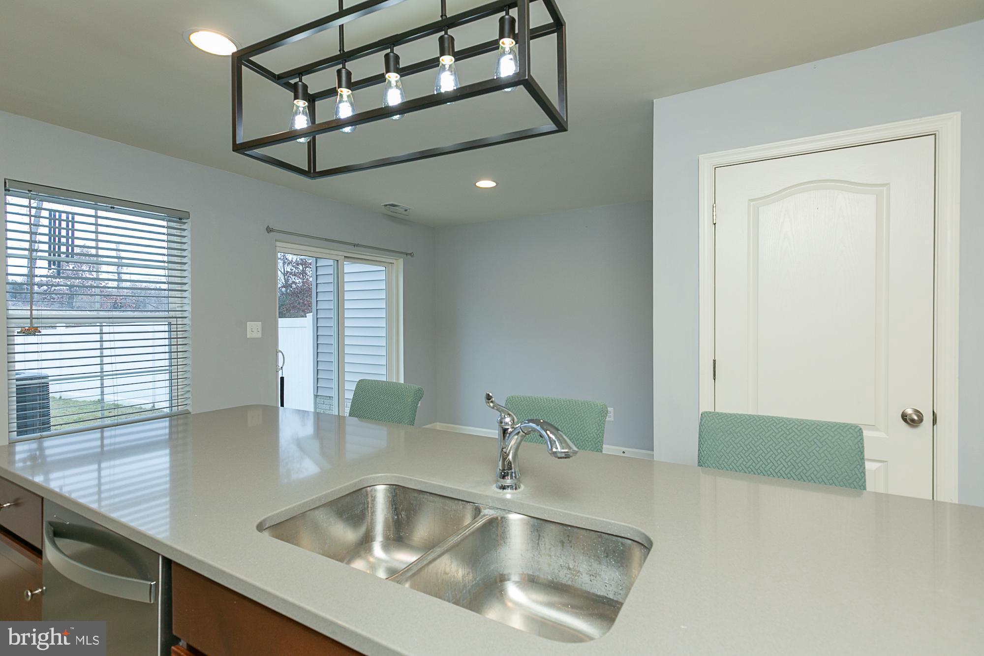 WHISPERING PINES - Residential