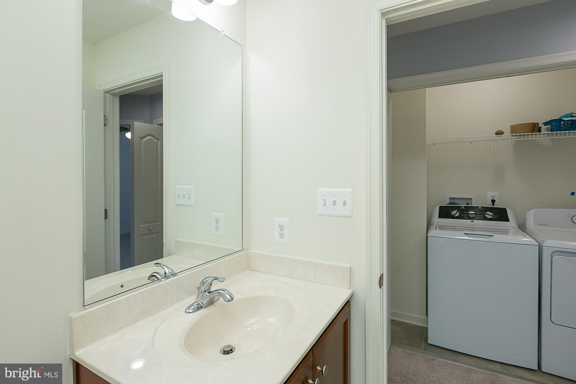 WHISPERING PINES - Residential