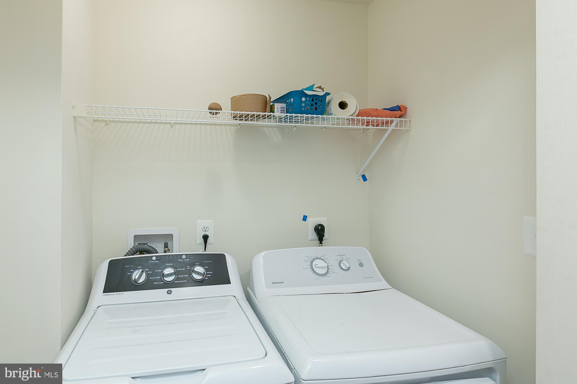 WHISPERING PINES - Residential