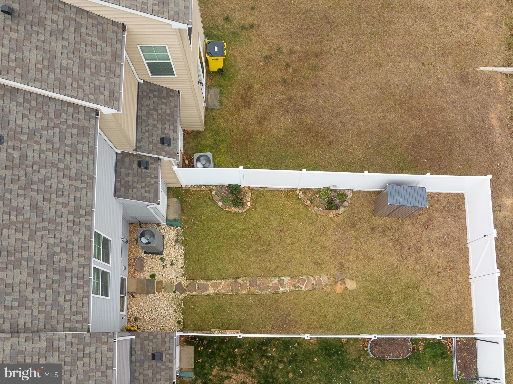 WHISPERING PINES - Residential