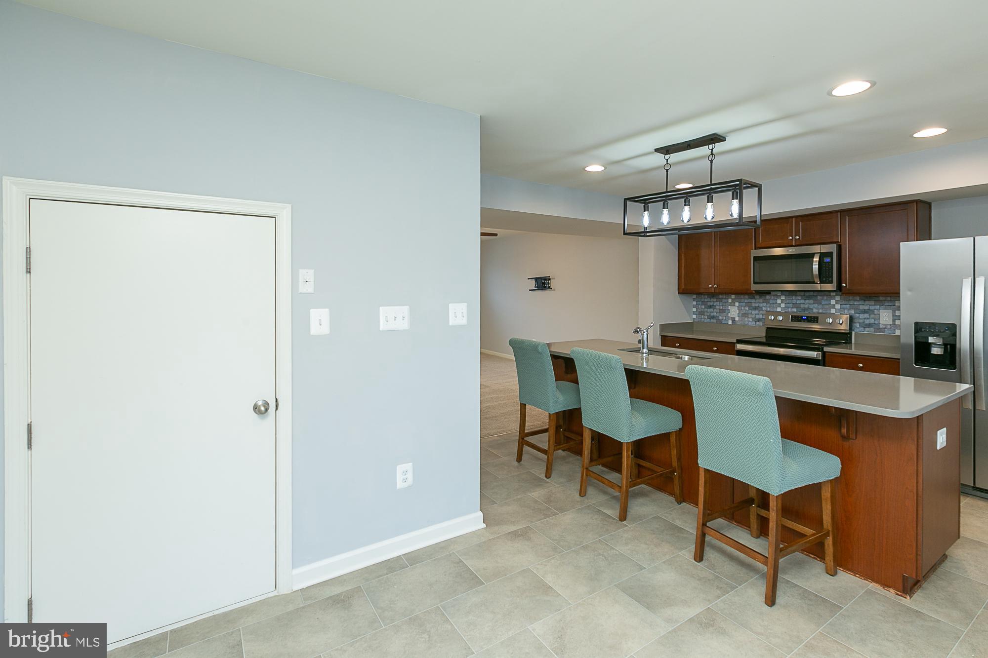 WHISPERING PINES - Residential