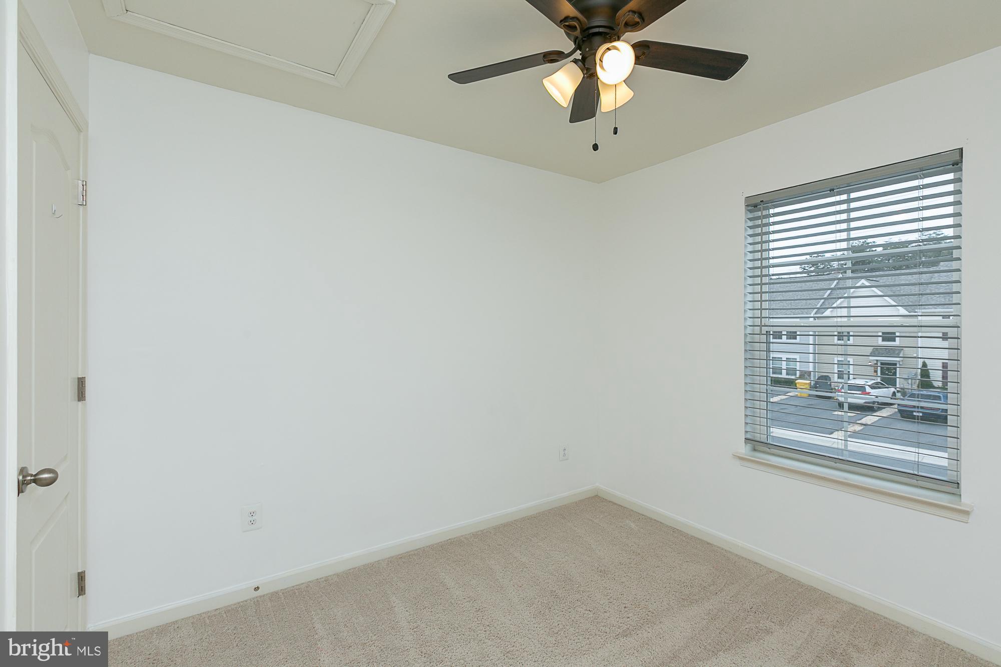 WHISPERING PINES - Residential