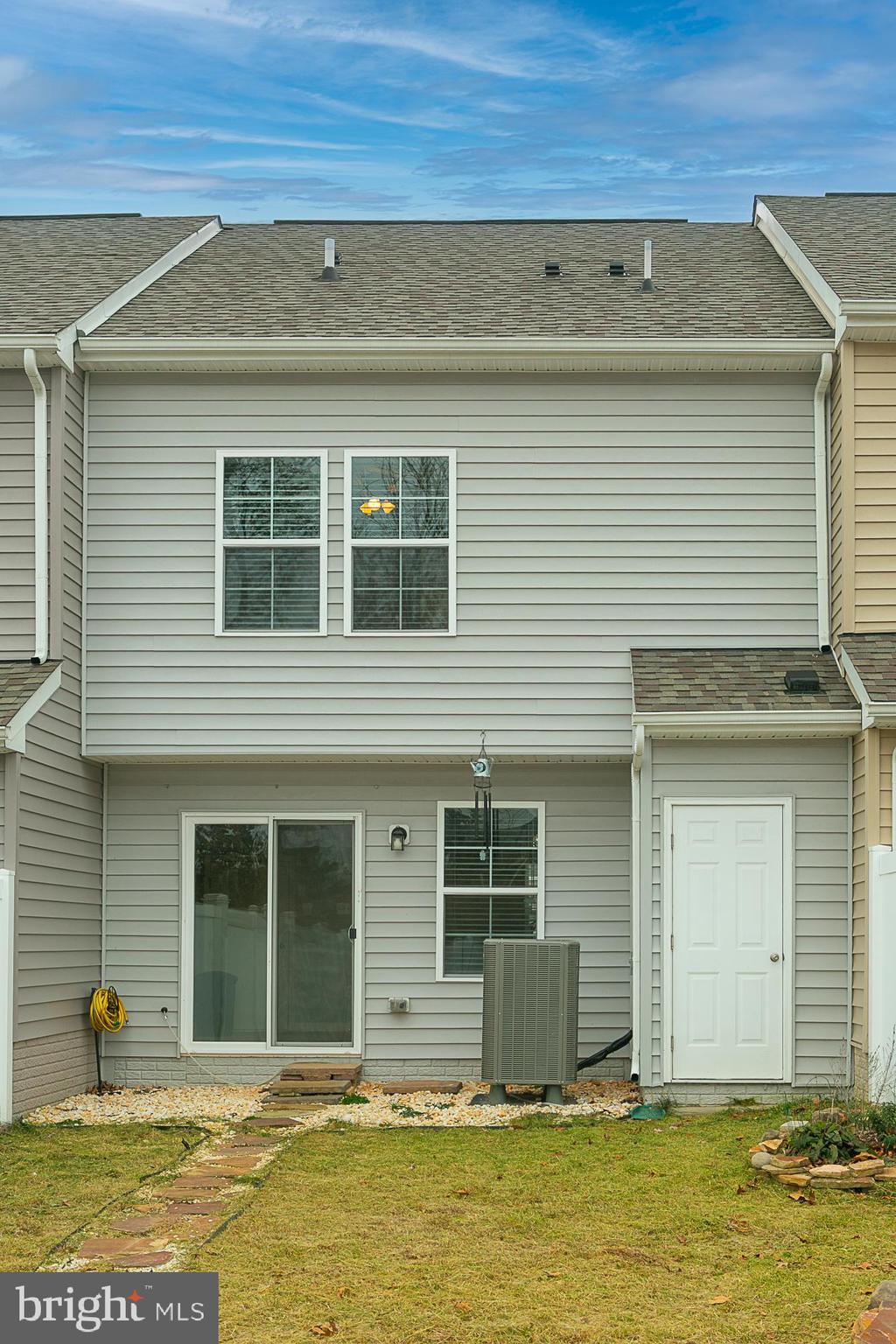 WHISPERING PINES - Residential