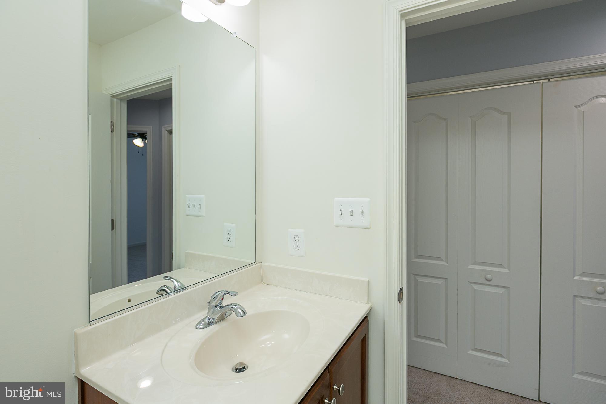 WHISPERING PINES - Residential