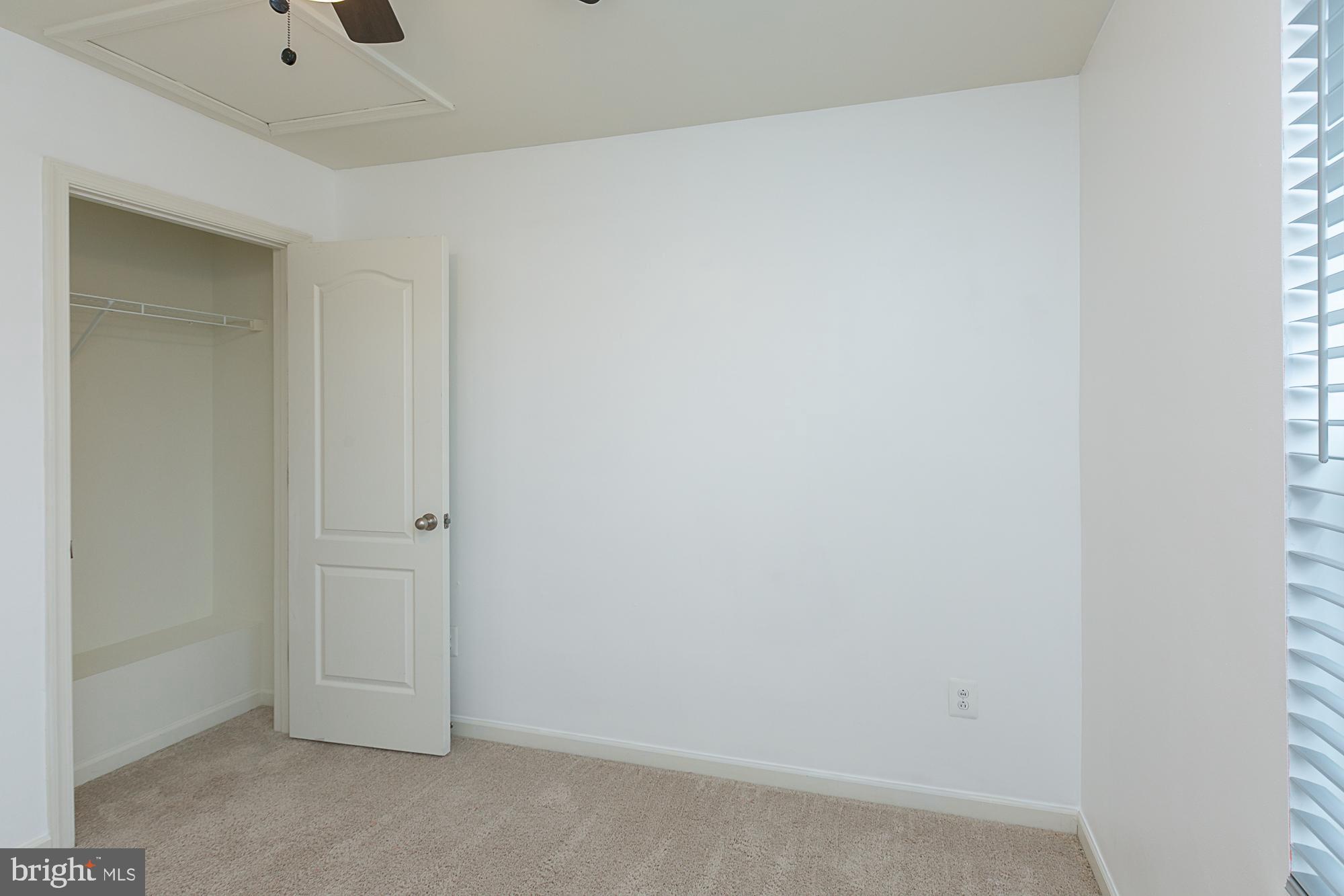 WHISPERING PINES - Residential